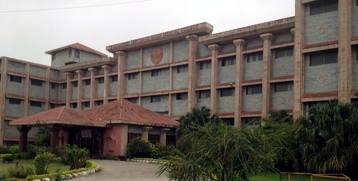 Ruxmaniben Deepchand Gardi Medical College, Ujjain